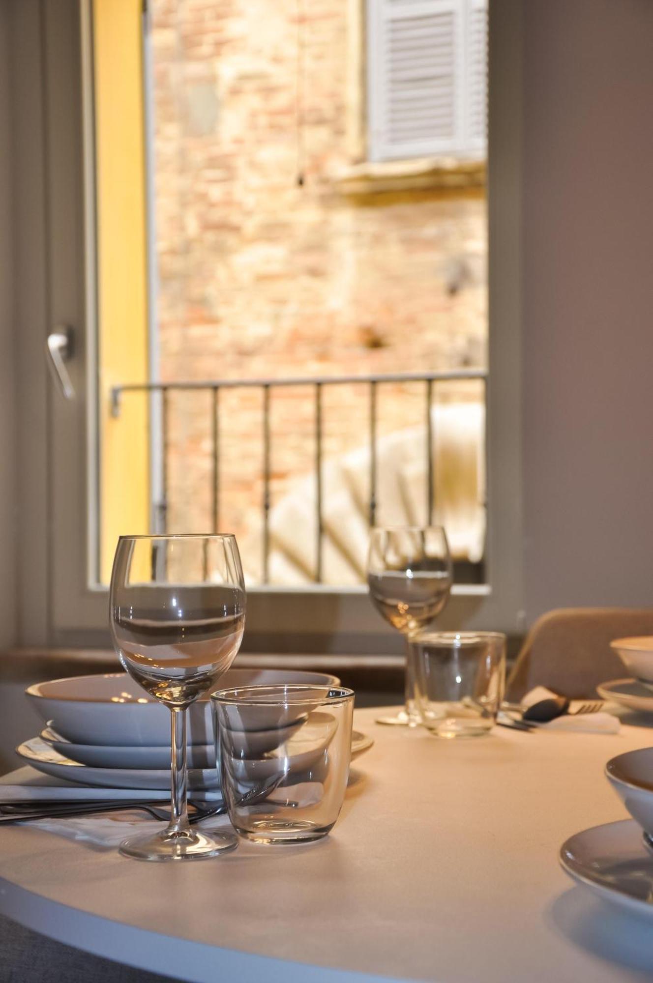 Bramante Suites Урбино Экстерьер фото
